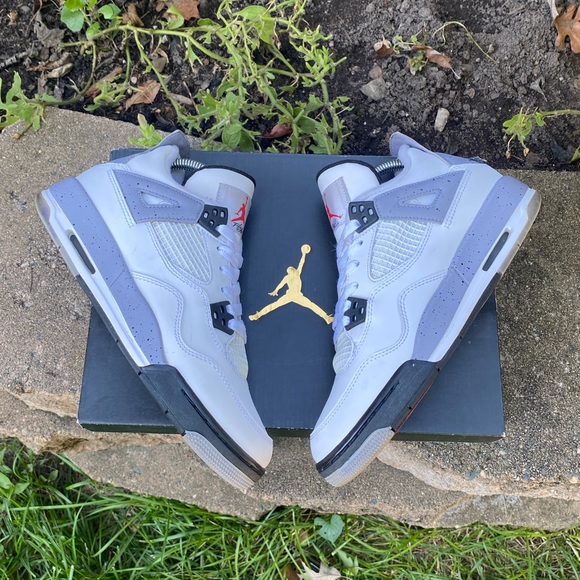Jordan 4 White Cement